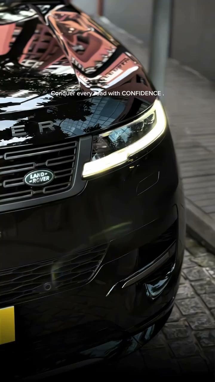 Range Rover, front end detailed.